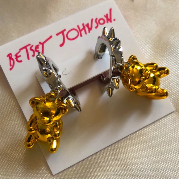 Betsey Johnson Silver Tone Punk And Spice Huggie Hoops Orange Gummy Bear Charm - Picture 5 of 12